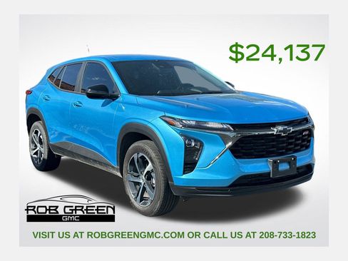 Used 2025 Chevrolet Trax RS FWD image 1