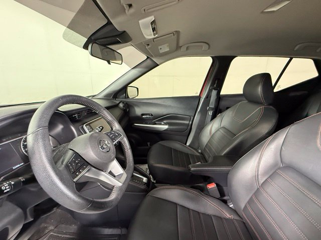 Used 2020 Nissan Kicks SR w/ SR Premium Package FWD image 17
