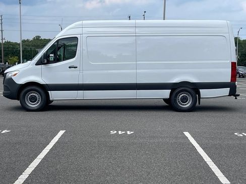 New 2026 Mercedes-Benz Sprinter 2500 image 2