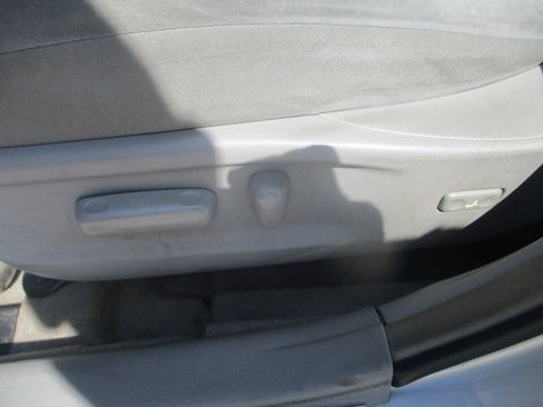Used 2008 Toyota Camry LE FWD image 25