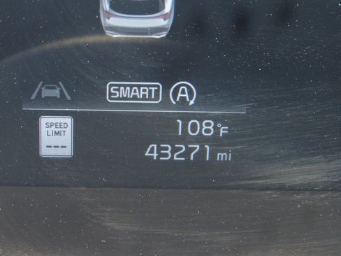 Used 2023 Kia Sportage EX image 28