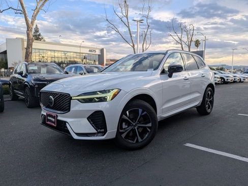 New 2026 Volvo XC60 B5 Core image 1