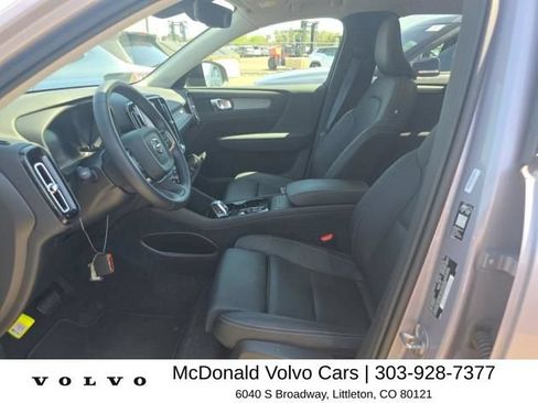 Used 2026 Volvo XC40 B5 Plus AWD/4WD image 5