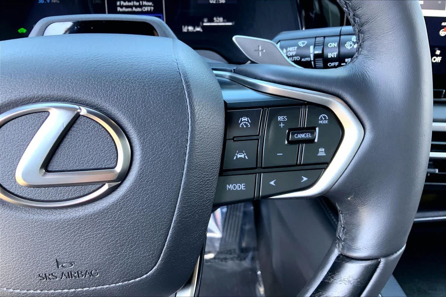 Certified 2026 Lexus RX 350h w/ Convenience Package AWD/4WD image 25
