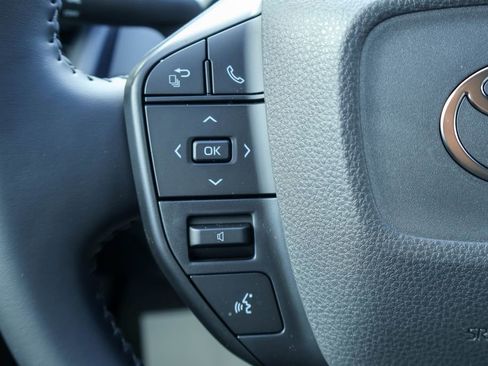 New 2026 Toyota Prius LE FWD image 10