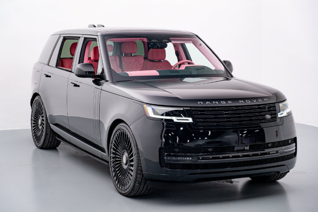 Used 2025 Land Rover Range Rover Long Wheelbase SE AWD/4WD image 1