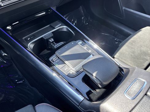 Used 2023 Mercedes-Benz GLA 250 4MATIC image 25