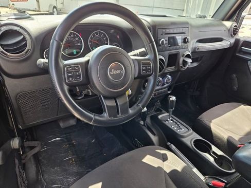 Used 2015 Jeep Wrangler Sport w/ Connectivity Group image 19