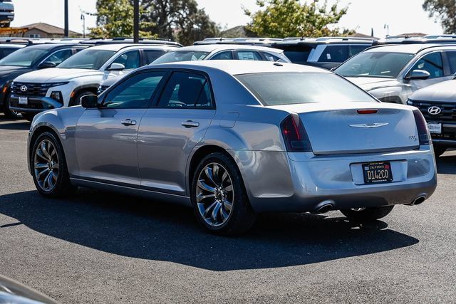 Used 2014 Chrysler 300 S RWD image 2