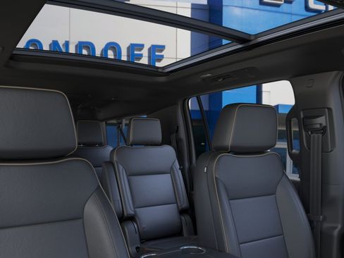 New 2026 Chevrolet Suburban Premier w/ Sun And Tow Package AWD/4WD image 24