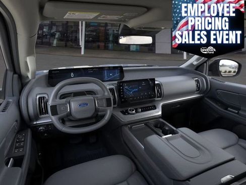 New 2026 Ford Expedition Active AWD/4WD image 9