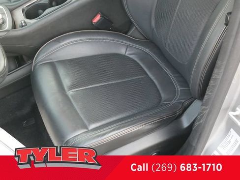 Used 2015 Chrysler 200 C w/ Navigation & Sound Group I FWD image 34