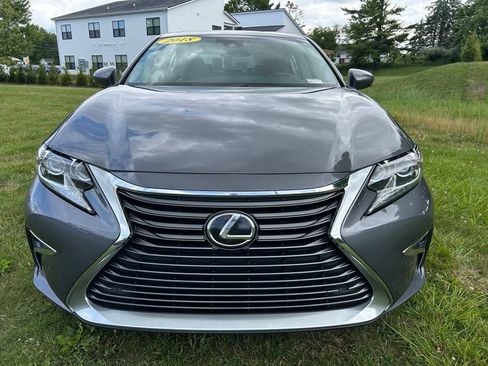 Used 2018 Lexus ES 350 w/ Luxury Package w/Wood Trim FWD image 9