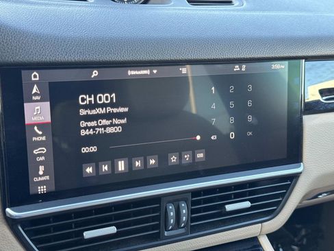 Used 2019 Porsche Cayenne Base FWD image 21