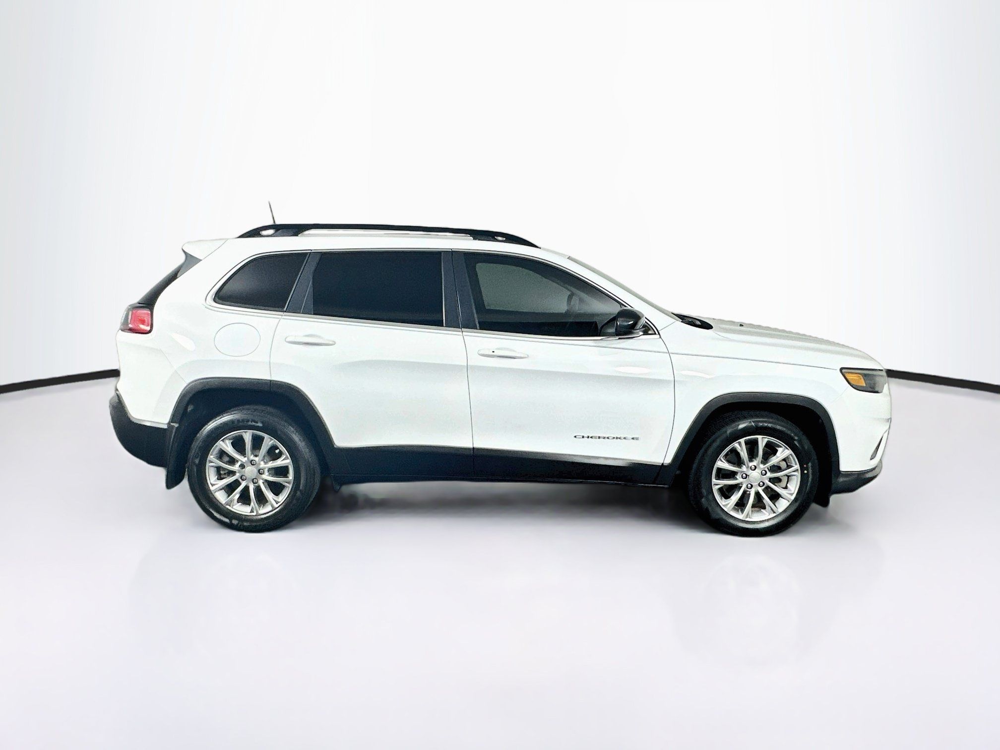 Used 2022 Jeep Cherokee Latitude Lux FWD image 10