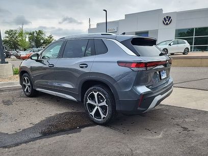 New 2025 Volkswagen Tiguan SE