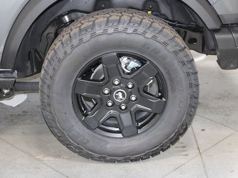 New 2025 Ford Bronco Big Bend w/ Black Diamond Package image 17