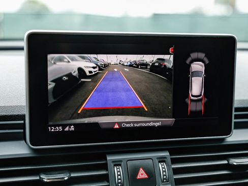 Used 2020 Audi SQ5 Premium Plus w/ Premium Plus Package image 25