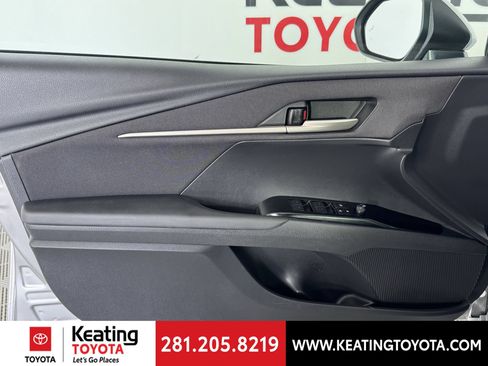 Used 2025 Toyota Camry LE FWD image 11