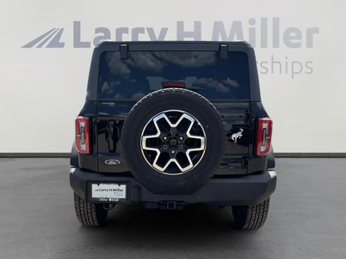 New 2025 Ford Bronco Outer Banks image 4