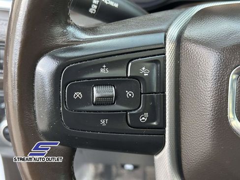 Used 2022 GMC Yukon XL Denali image 23