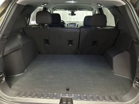 Used 2024 Chevrolet Equinox LT image 24