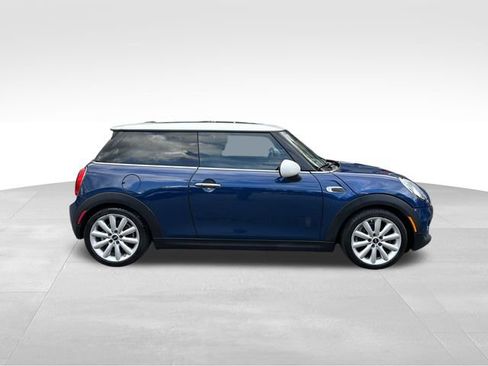Used 2015 MINI Cooper 2-Door Hardtop image 6