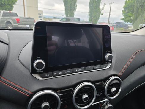 Used 2024 Nissan Sentra SR w/ SR Premium Package image 36