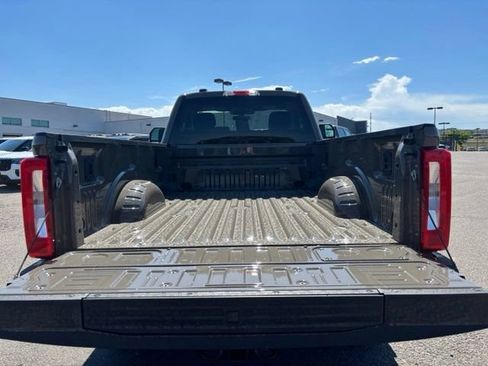 New 2026 Ford F350 XLT w/ FX4 Off-Road Package AWD/4WD image 14