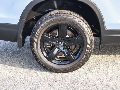 Used 2023 Honda Ridgeline Black Edition image 11