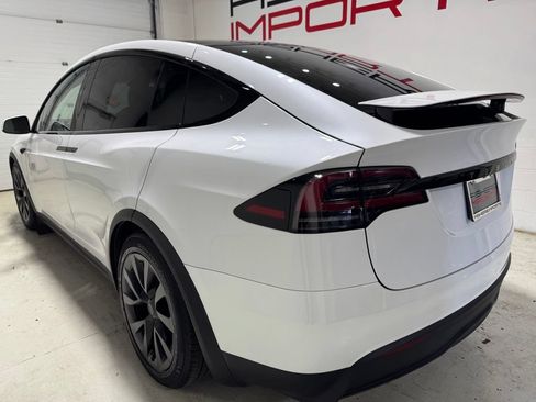 Used 2024 Tesla Model X AWD/4WD image 5