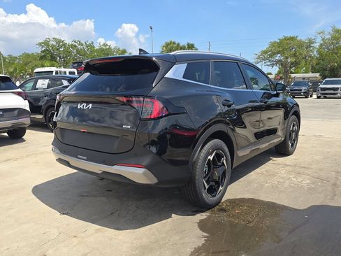 New 2026 Kia Sportage EX AWD/4WD image 8