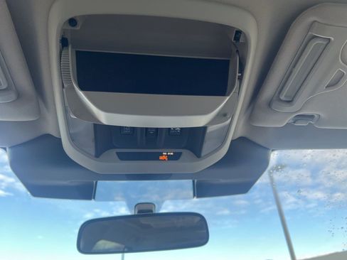 Used 2023 Subaru Forester Premium image 23