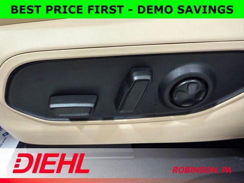 New 2025 Jeep Grand Cherokee L Limited w/ Black Appearance Package image 22