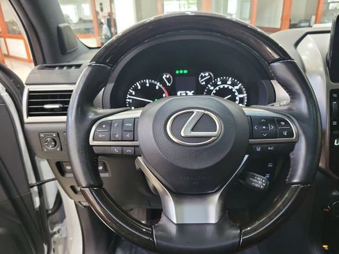 Used 2023 Lexus GX 460 Premium w/ Accessory Package image 15