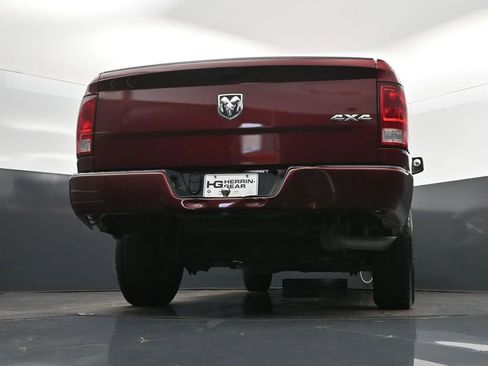 Used 2019 RAM 1500 Express AWD/4WD image 41