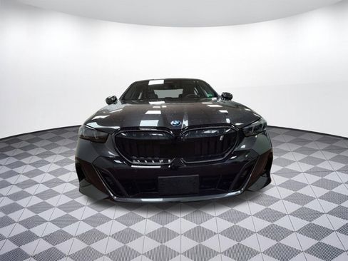 Used 2025 BMW i5 xDrive40 w/ M Sport Package image 5