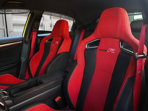 Used 2021 Honda Civic Type R Limited image 10