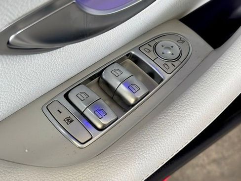 Used 2022 Mercedes-Benz E 350 Sedan image 24