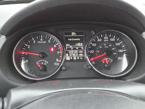 Used 2012 Nissan Rogue SL image 25