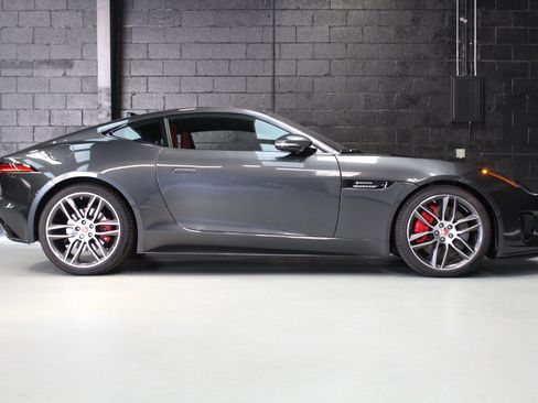 Used 2020 Jaguar F-TYPE R-Dynamic image 17