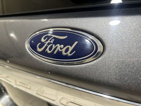 Used 2022 Ford Explorer XLT RWD image 28