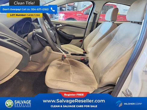 Used 2016 Ford Focus SE w/ Exterior Protection Package FWD image 9