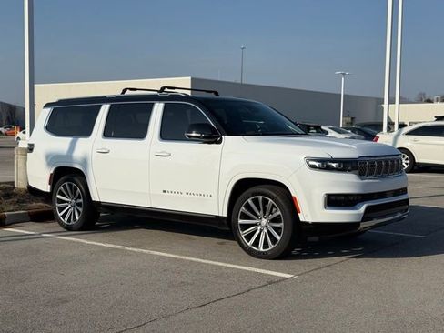 Used 2023 Jeep Grand Wagoneer L Series II w/ Convenience Group III image 1