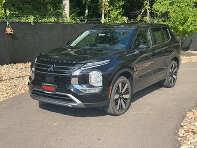 New 2025 Mitsubishi Outlander SE