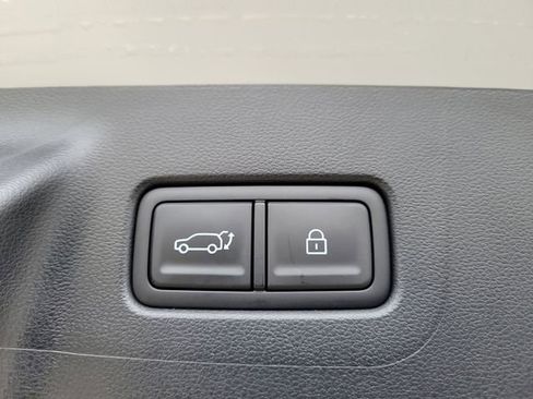 Used 2025 Hyundai Santa Fe Calligraphy image 11