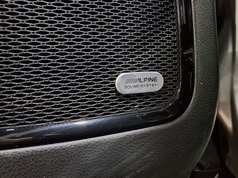 Used 2022 Jeep Compass Limited w/ Sun and Sound Group image 19