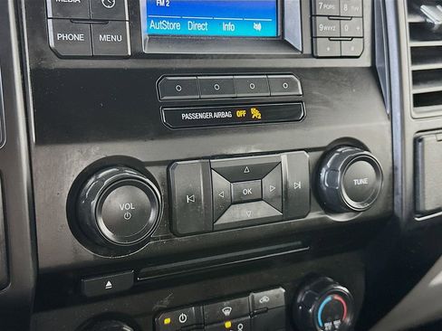Used 2015 Ford F150 XL w/ Equipment Group 101A Mid AWD/4WD image 19