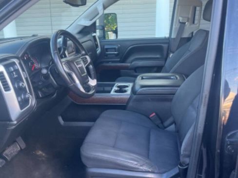 Used 2015 GMC Sierra 1500 SLE w/ SLE Value Package AWD/4WD image 10