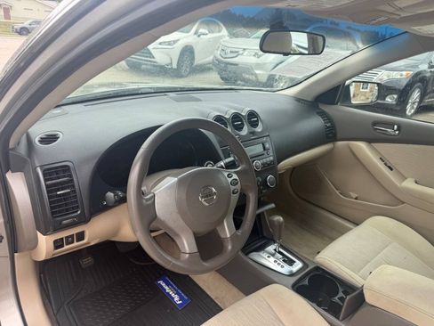 Used 2011 Nissan Altima 2.5 S FWD image 15